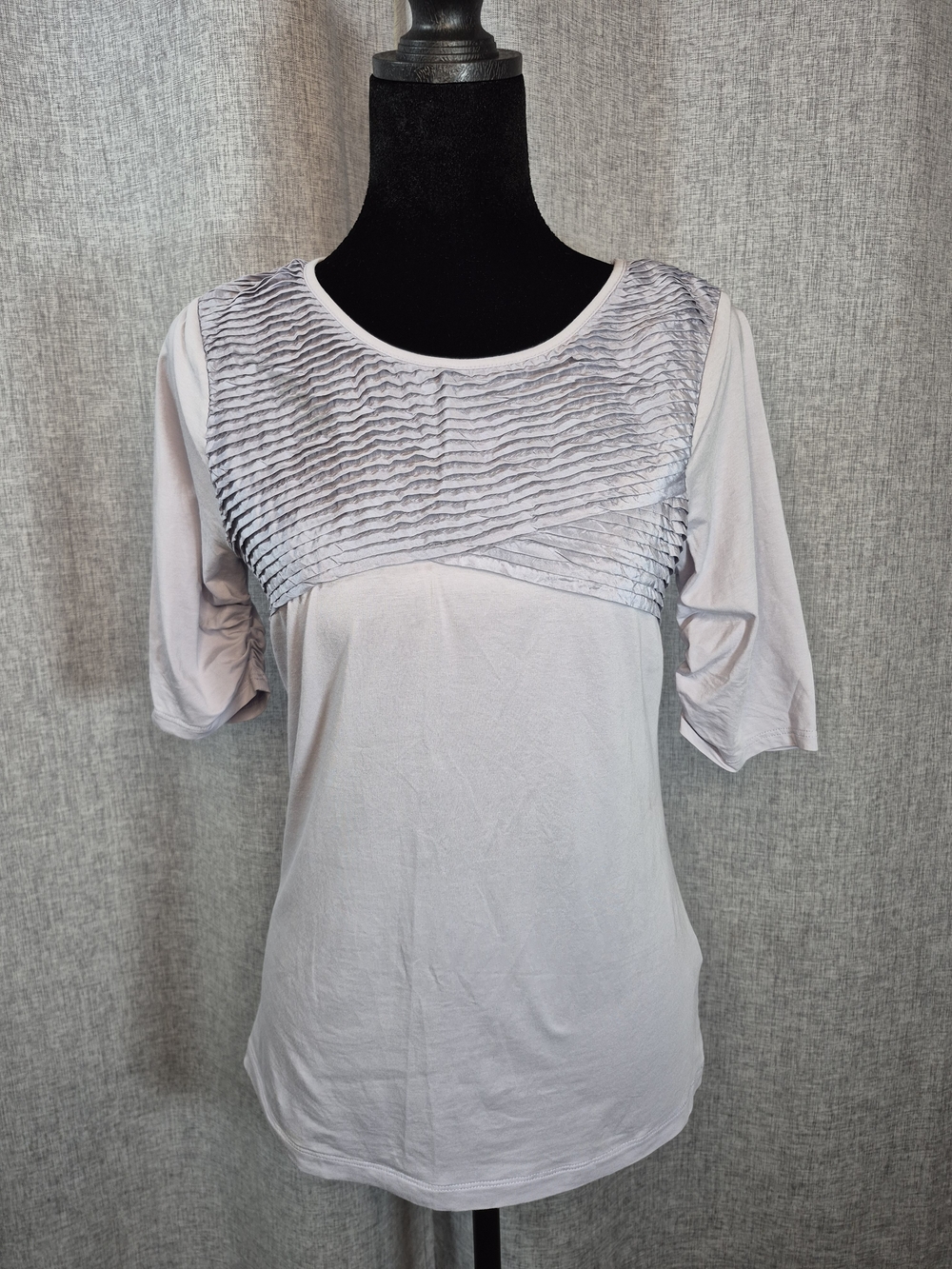Banana Republic Small Lavender Silk Pintuck Ruched Sleeve Stretch Top